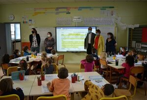 Visite d'Alice Mallick sous-préfète à l'école !!