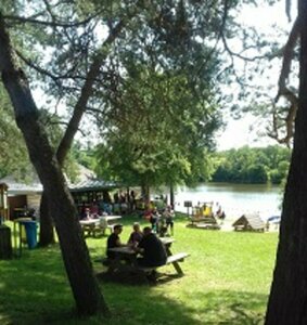 Location à saisir : Bar de La Plage Plan d'Eau de Châtelus-Malvaleix